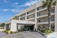 Baymont by Wyndham Arlington