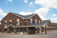 Days Inn by Wyndham Muncie -Ball State University Hotels near Scheumann Stadium