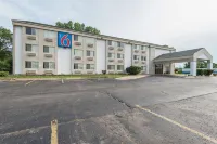 Motel 6 Lawrence, KS