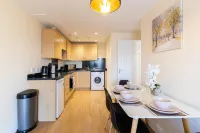 Velvet 1-Bedroom Penthouse, Clockhouse, Hoddesdon Hotels in Hoddesdon