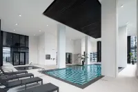 โรงแรมฮันนีโรส, มอนทรีออล, โรงแรมพอร์ตฟอลีโอทริบิวต์ - โรแมนติก