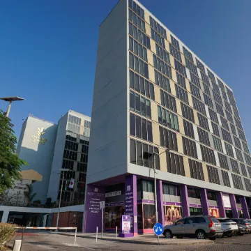 Emirates Sports Hotel Apartments, Dubai Sports City Отели рядом с достопримечательностью «Комплекс Дубай-Студио-Сити»