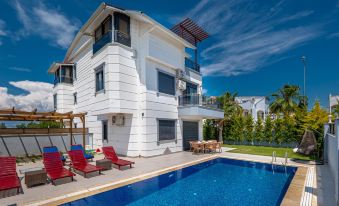 Villa w Jacuzzi, Private Pool, Garden in Antalya