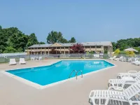 Motel 6 Old Saybrook, CT - 주차장