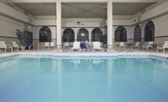 Comfort Suites