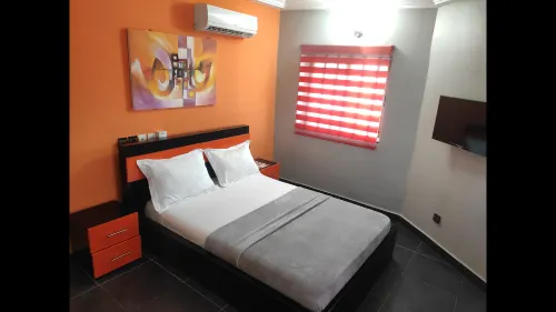 Standard Double Bed Bedroom in Lome Togo - 民宿
