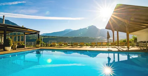 Bio & Wellnesshotel Pazeider - Healing Garden above Meran Hoteles en Rabland