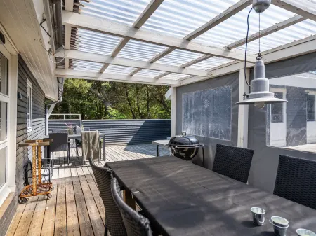 "Aneline" - 700m from the Sea