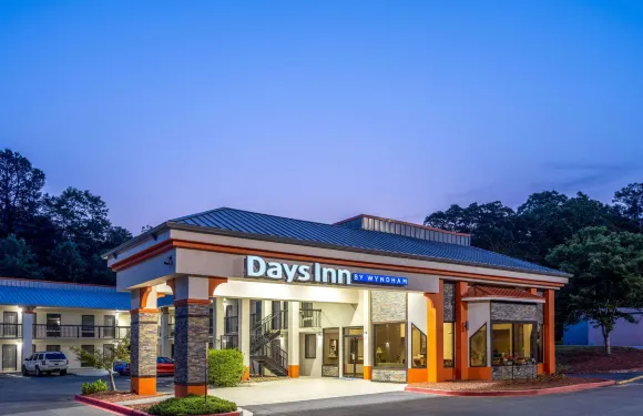 克萊門森温德姆戴斯酒店