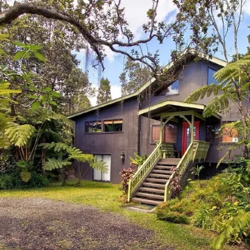 Halehikiola 3 Bedroom Home by RedAwning