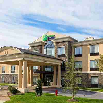 Holiday Inn Express & Suites Peekskill-Lower Hudson Valley Hotel Exterior