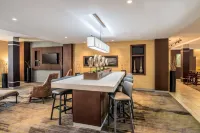 Courtyard Waldorf Hotels in Saint Charles