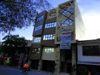 Oriental Zen Suites Hotell i Santa Cruz