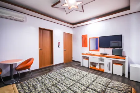 Mungyeong Oncheon Hotel Отели рядом с достопримечательностью «Mungyeong Saejae»