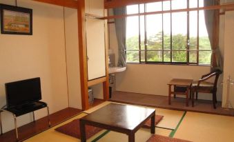 Kokumin Shukusha Enasansou