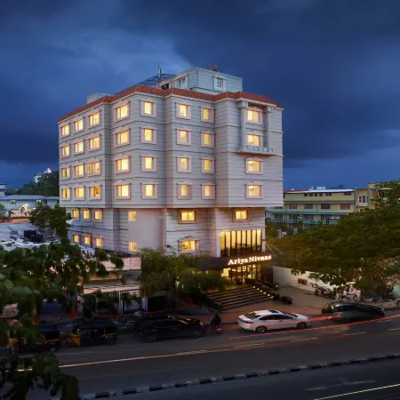 Ariya Nivaas A Vegetarian Hotel