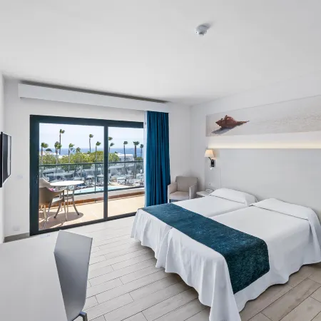 Hotel THB Flora