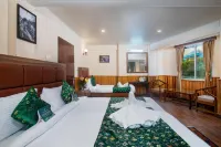 Muscatel Roma - 400 MTS from Mall Road