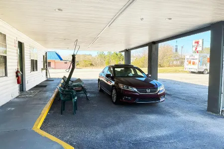 Sparta Seven Motel by OYO Near Milledgeville