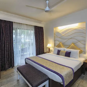 Sonesta Inns Beach Resort - Candolim Beach