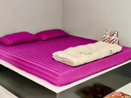 Relax Camp Resort Kaeng Krachan Отели рядом с достопримечательностью «Kaeng Krachan Dam Electric»