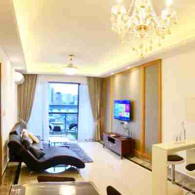 Luxurious R&F 3 Bedrooms Unit Rooms