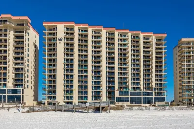 Phoenix III by Brett Robinson Vacations Hotels in Orange Beach