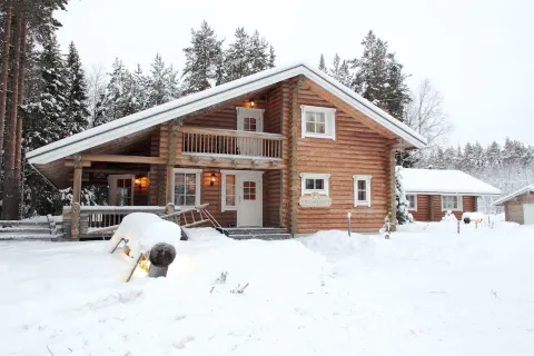 Aapishovi Chalet
