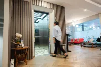 Nite & Day Hotel @ Semarang - Candi Hotels in Gajahmungkur