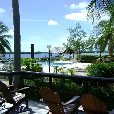 Coconut Palm Inn