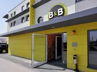 B&B HOTEL Frankfurt-Nord Hotels near Harheim