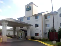 Baymont by Wyndham Piqua Hotels in Piqua