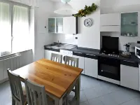 Lia Rooms