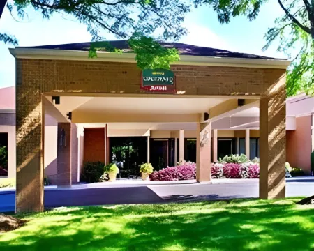 Courtyard Hartford/Windsor Airport Hotels in Windsor