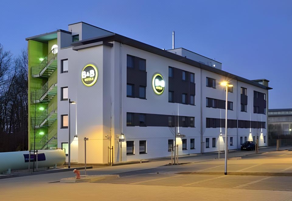 B&B 호텔 뮌헨 에어포트 외관 또는 로비