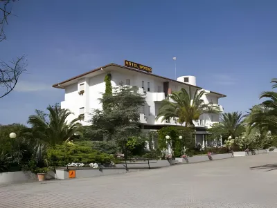 Hotel Sporting Hotels near Camping Villaggio Molise