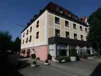 Apart Hotel Deutschmeister - parking