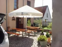 Gästehaus 'Alte Bäckerei' Kaffeehaus - parking