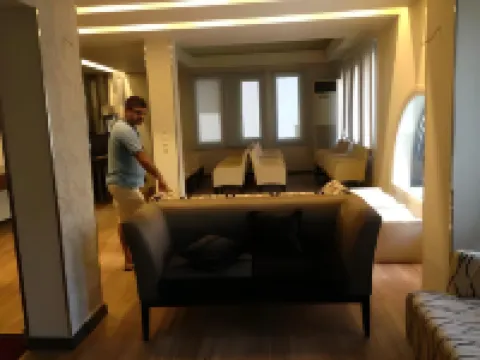 คอสโมโพลิต