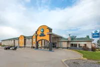 Best Western Strathmore Inn Hotels near Rosedale Community Campground