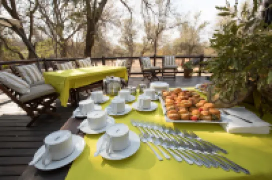 คาโรงเว ชิดูลี ซาฟารี ลอดจ์