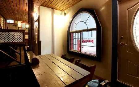 Ongjin Sido Isola Pension