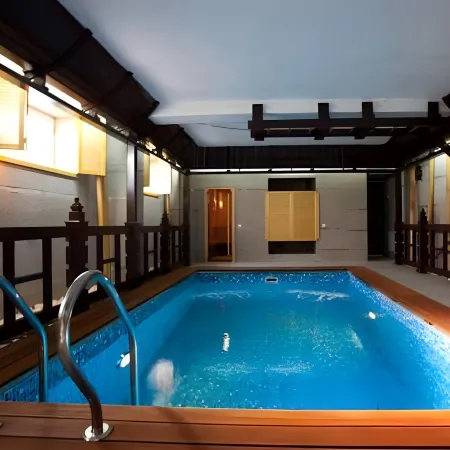 Maxim Pasha Hotel