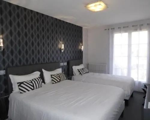 Logis Hôtel l'Arche de Noé Hôtels à : Noé