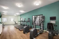 Holiday Inn Express & Suites Ventura Harbor