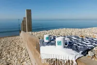 Superior house for 6 near beach w parking garden