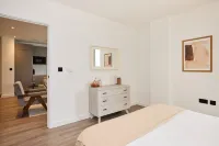 The Tottenham Escape - Lovely 2BDR Flat with Balcony Các khách sạn gần Alexandra Palace