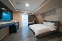 Copper the Stay Here