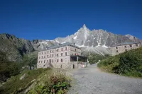 Refuge du Montenvers Hotels in Vallorcine