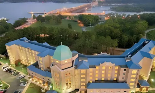 Renaissance Shoals Resort & Spa